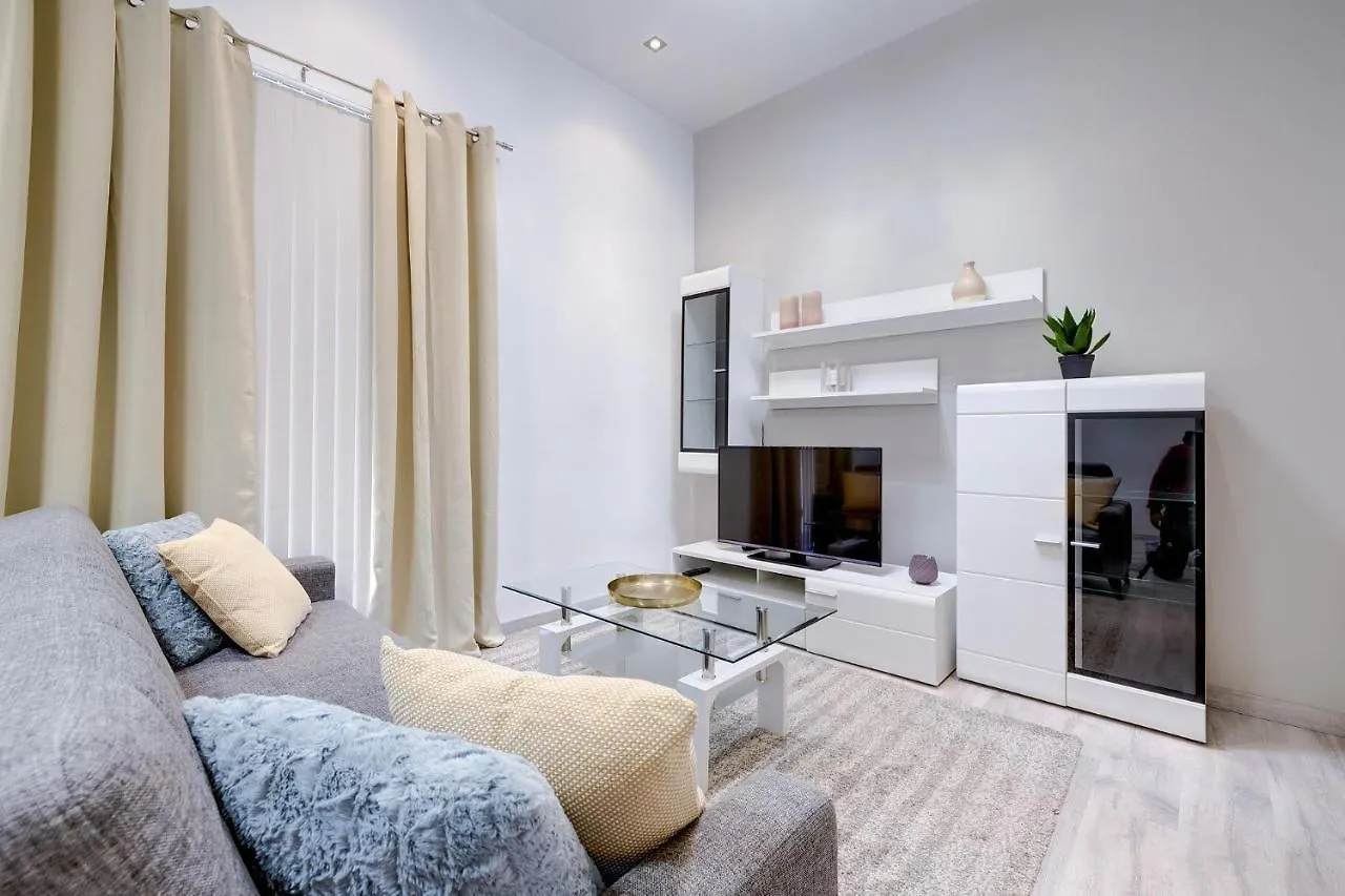 Gorgeous 1Br Apartment Steps To The Promenade Sliema