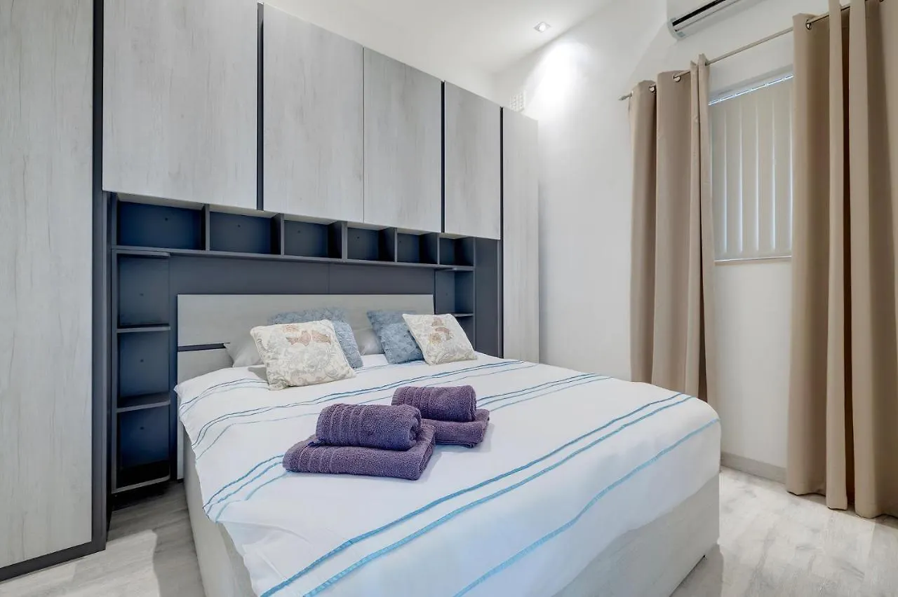 Gorgeous 1Br Apartment Steps To The Promenade Sliema