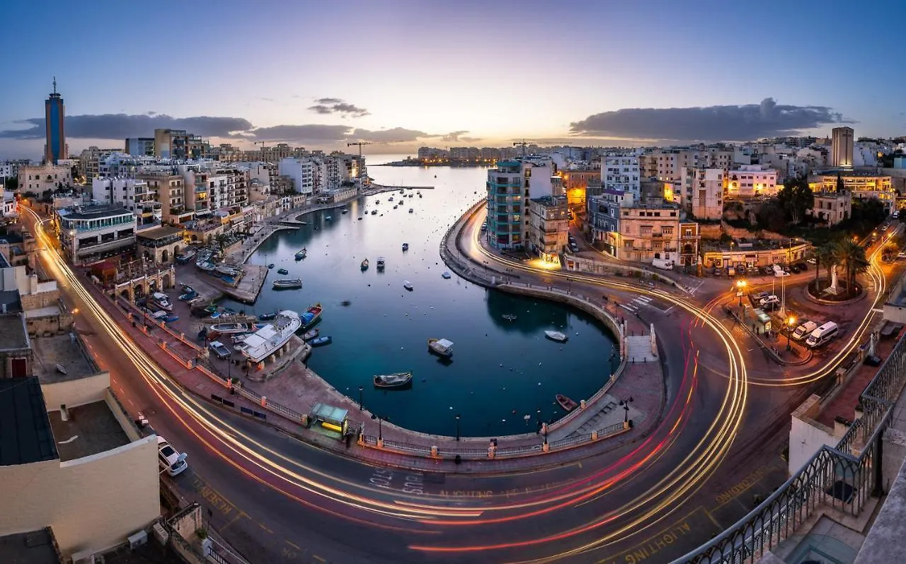 Gorgeous 1Br Apartment Steps To The Promenade Sliema Malta