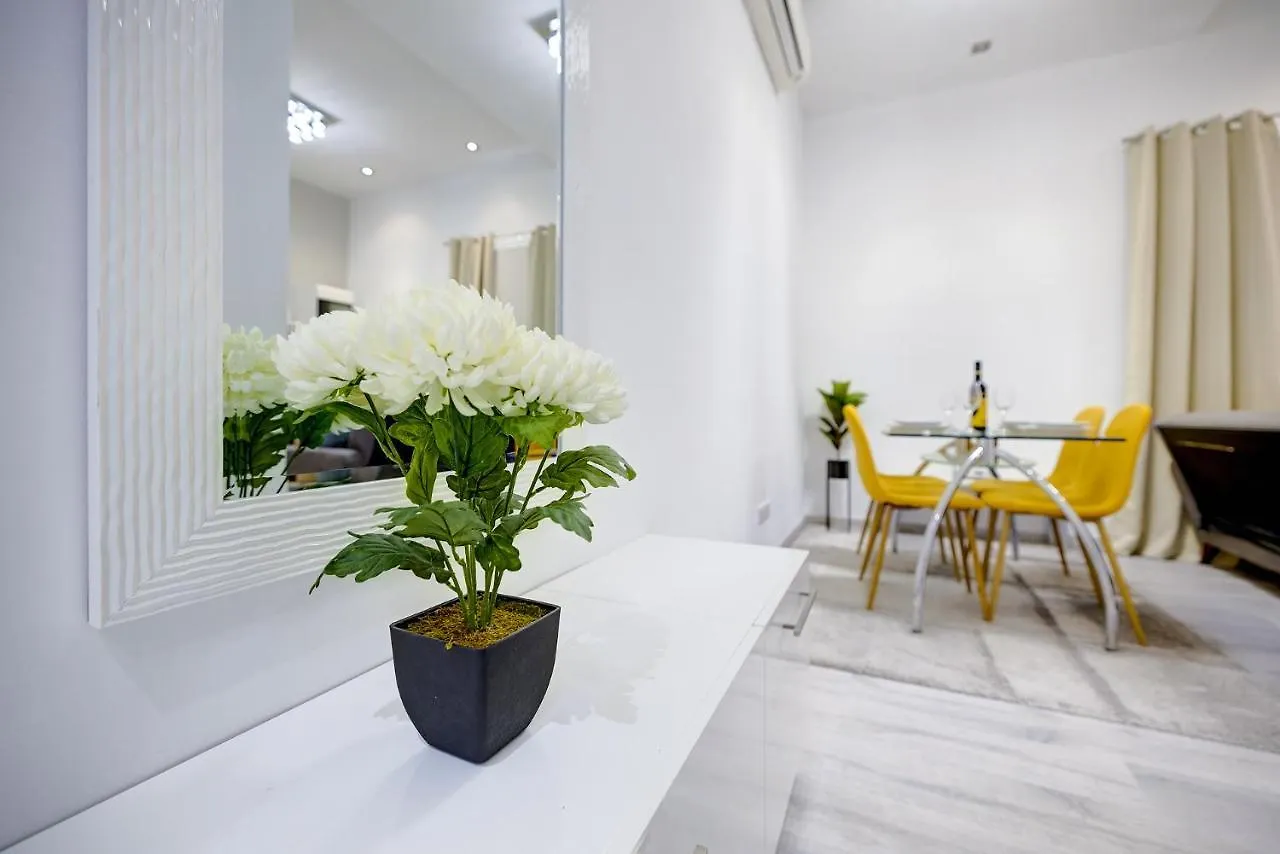 Gorgeous 1Br Apartment Steps To The Promenade Sliema Malta