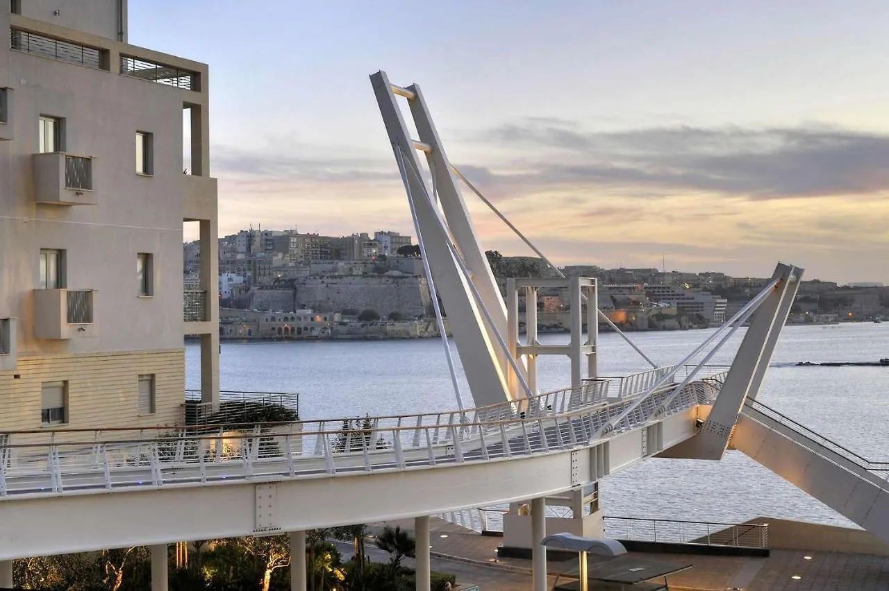 Gorgeous 1Br Apartment Steps To The Promenade Sliema Malta